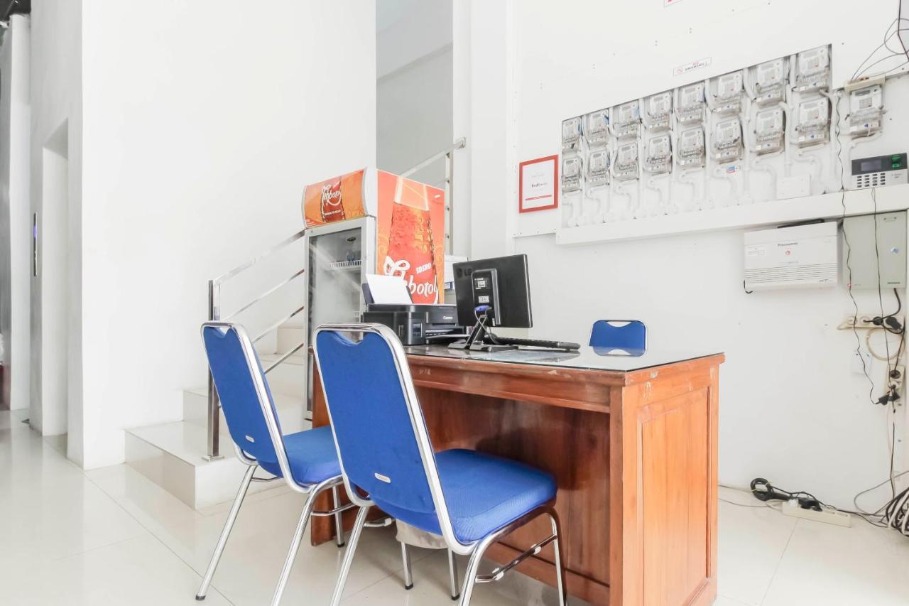Reddoorz Near Hayam Wuruk Plaza Hotel Jakarta Luaran gambar