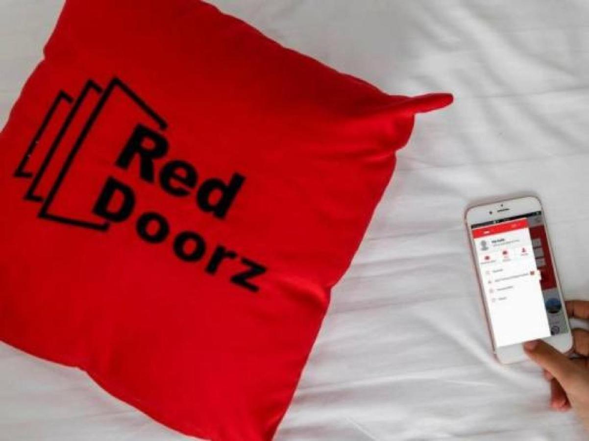 Reddoorz Near Hayam Wuruk Plaza Hotel Jakarta Luaran gambar